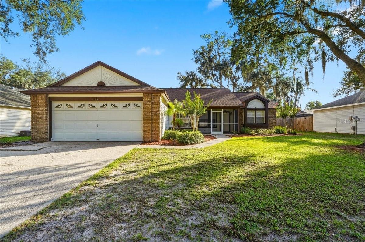 Single Family Residence em PLANT CITY, FL - Daniel Dourado