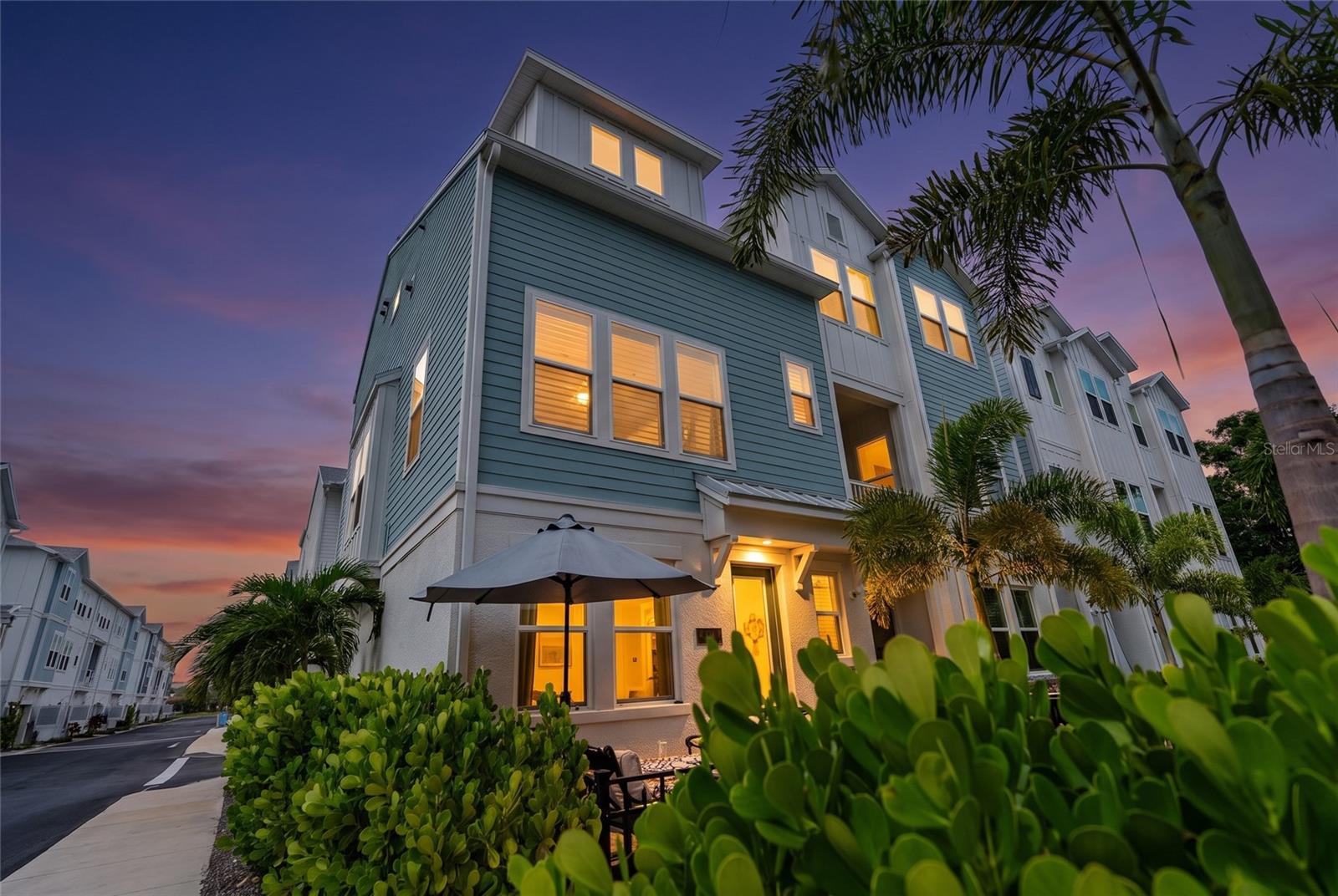 Condominium in SARASOTA, FL - Daniel Dourado