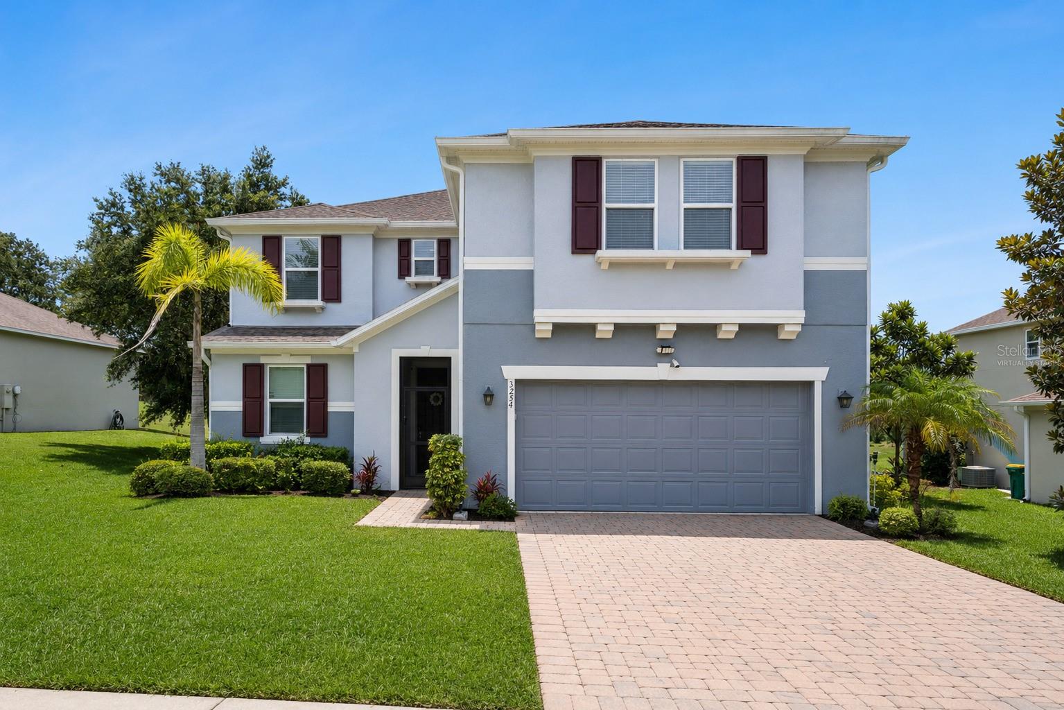 Single Family Residence in TAVARES, FL - Daniel Dourado