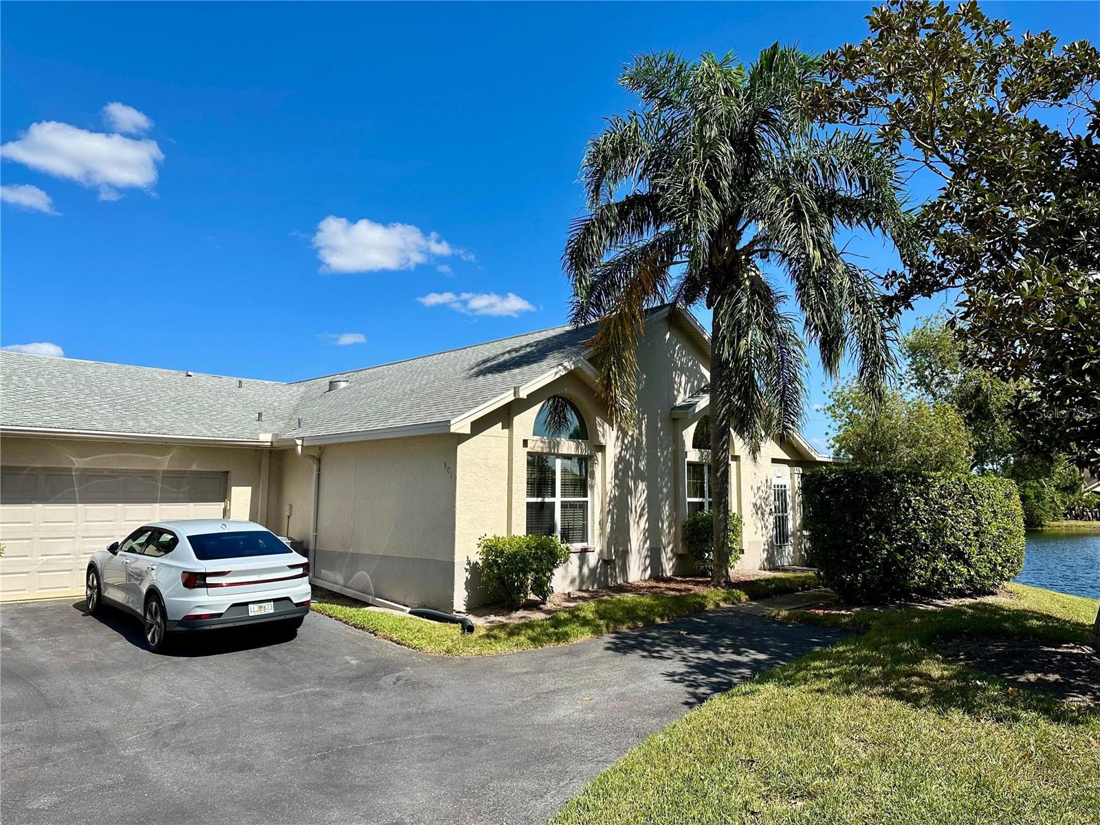 Single Family Residence in SUN CITY CENTER, FL - Daniel Dourado