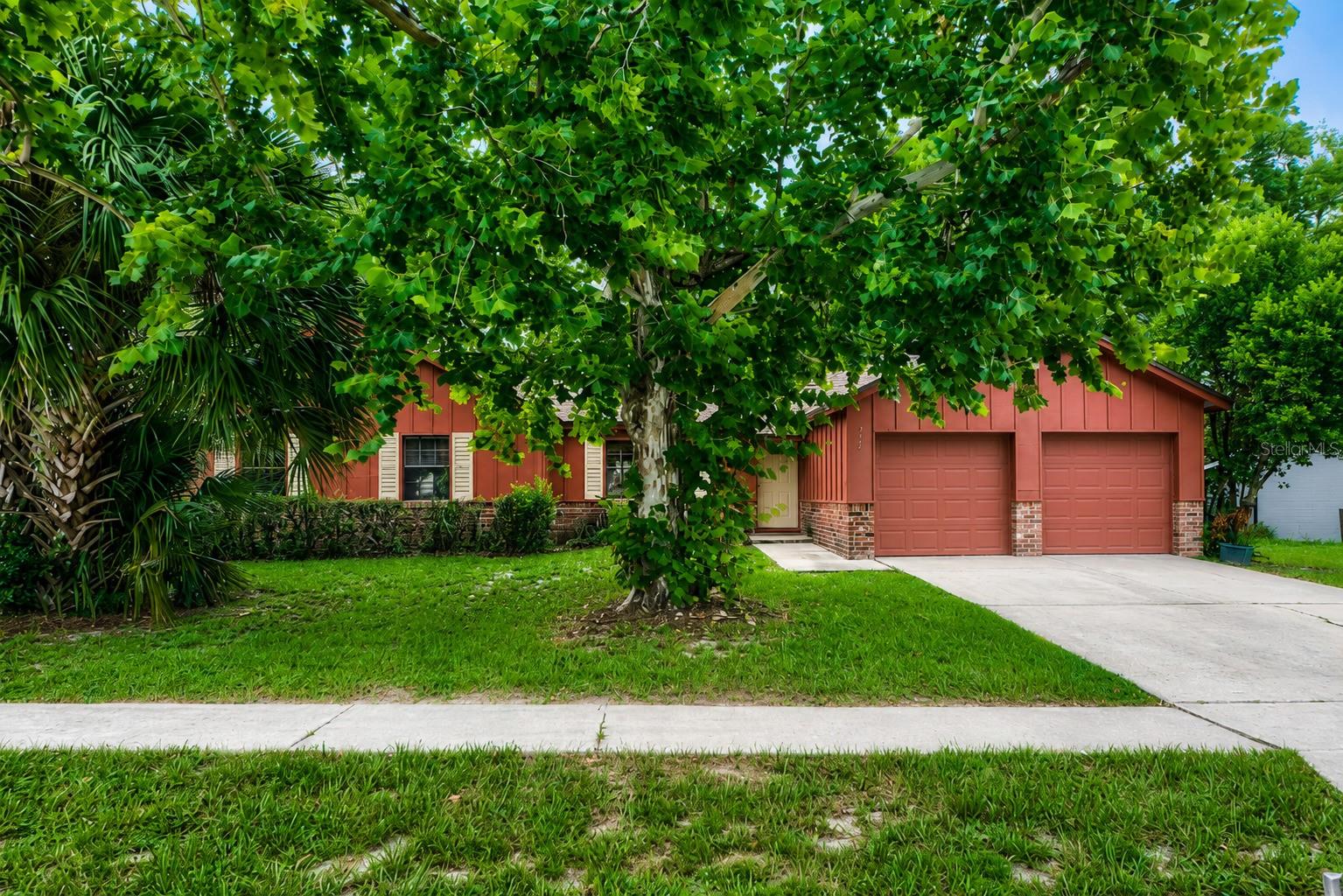 Single Family Residence em WINTER SPRINGS, FL - Daniel Dourado