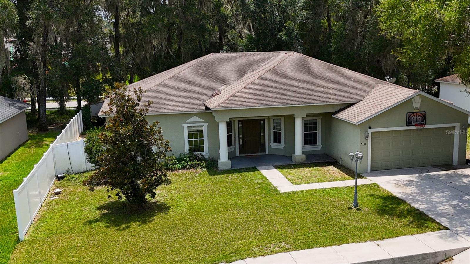 Single Family Residence in OCALA, FL - Daniel Dourado