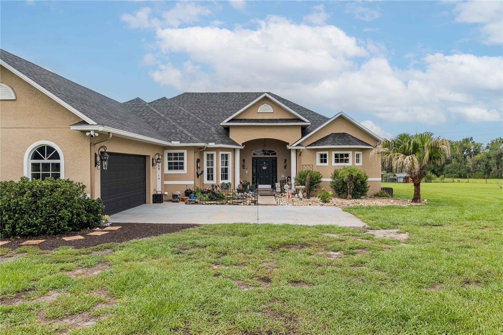Single Family Residence in MULBERRY, FL - Daniel Dourado