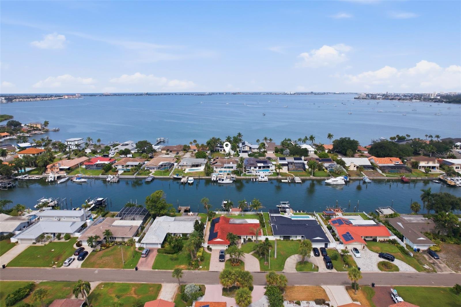 Single Family Residence em ST PETERSBURG, FL - Daniel Dourado
