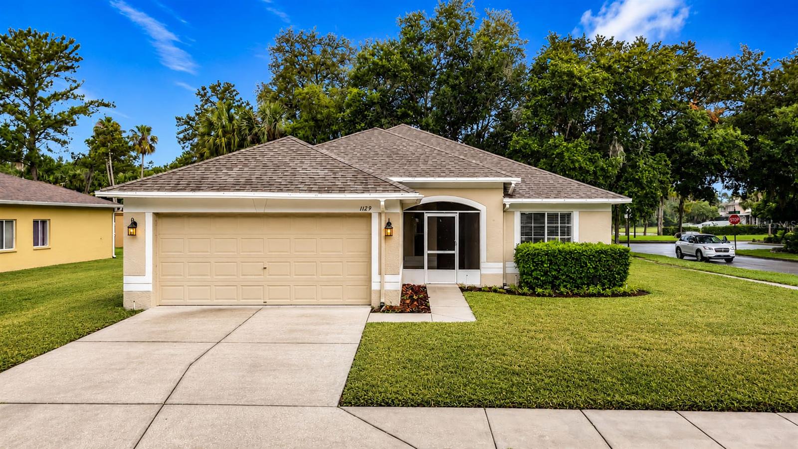 Single Family Residence in WESLEY CHAPEL, FL - Daniel Dourado