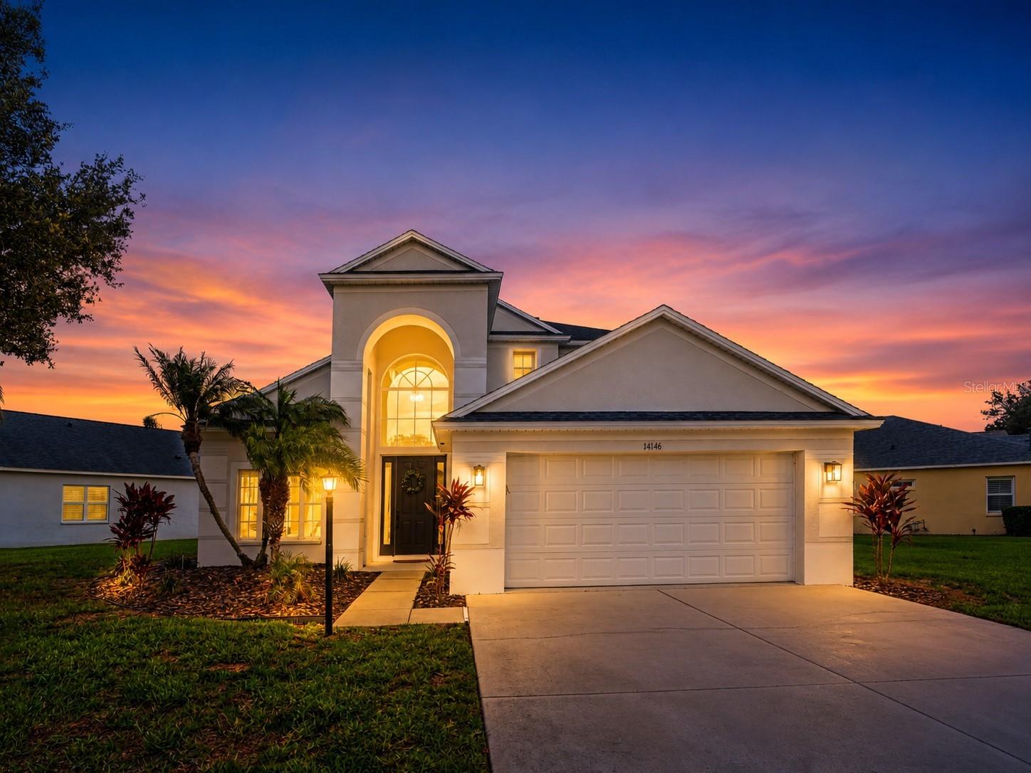 Single Family Residence in LAKEWOOD RANCH, FL - Daniel Dourado