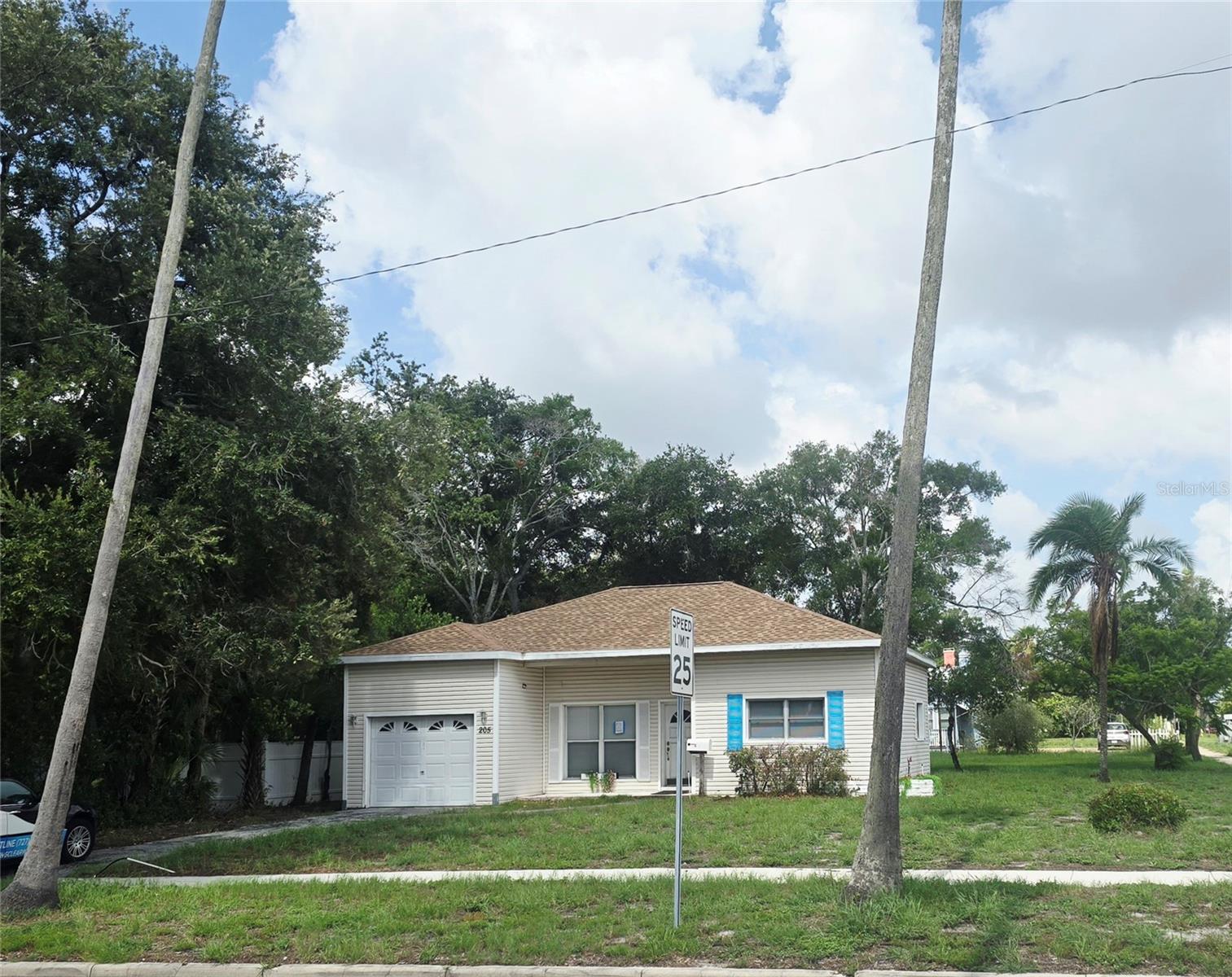 Single Family Residence em CLEARWATER, FL - Daniel Dourado