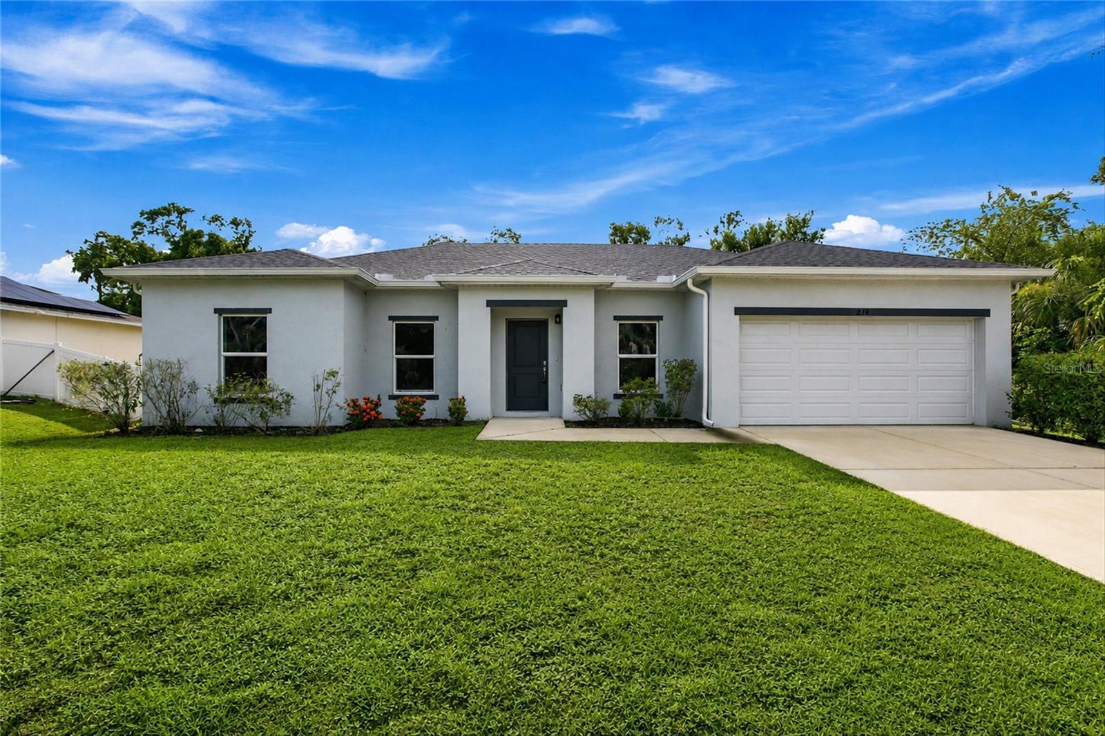 Single Family Residence in PORT CHARLOTTE, FL - Daniel Dourado