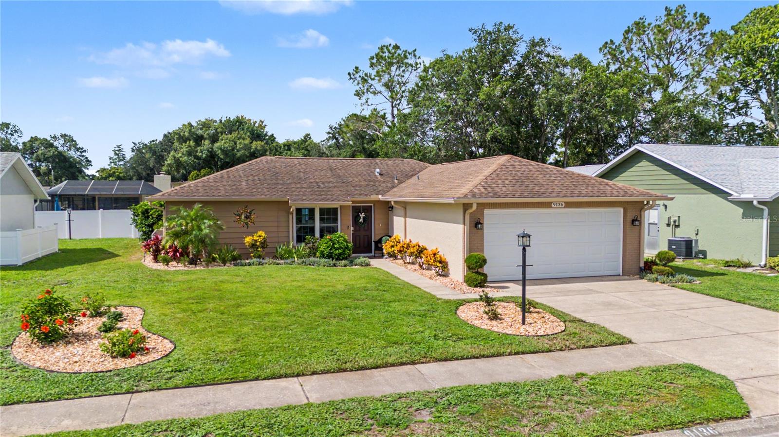Single Family Residence in NEW PORT RICHEY, FL - Daniel Dourado