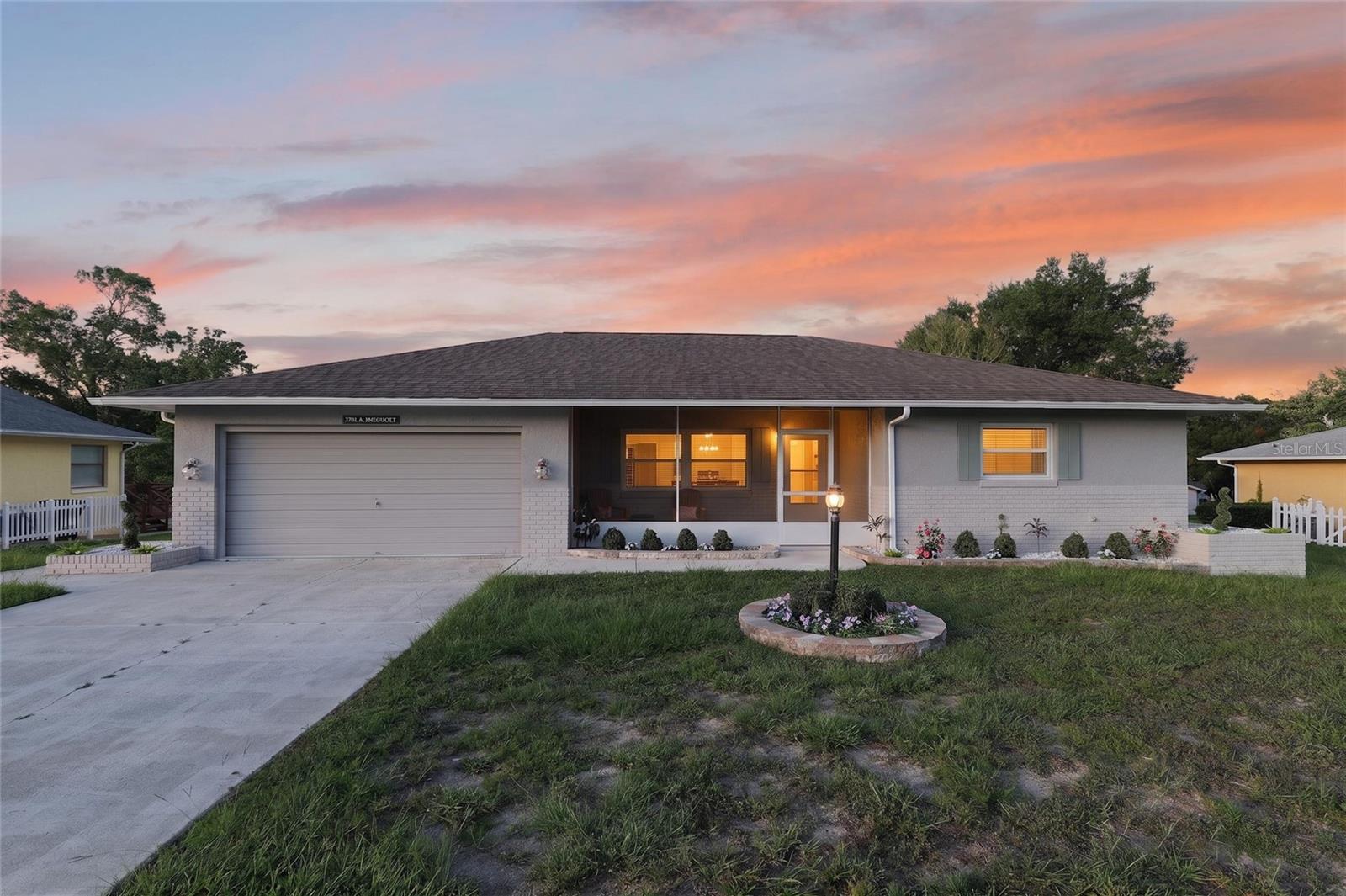 Single Family Residence in BEVERLY HILLS, FL - Daniel Dourado