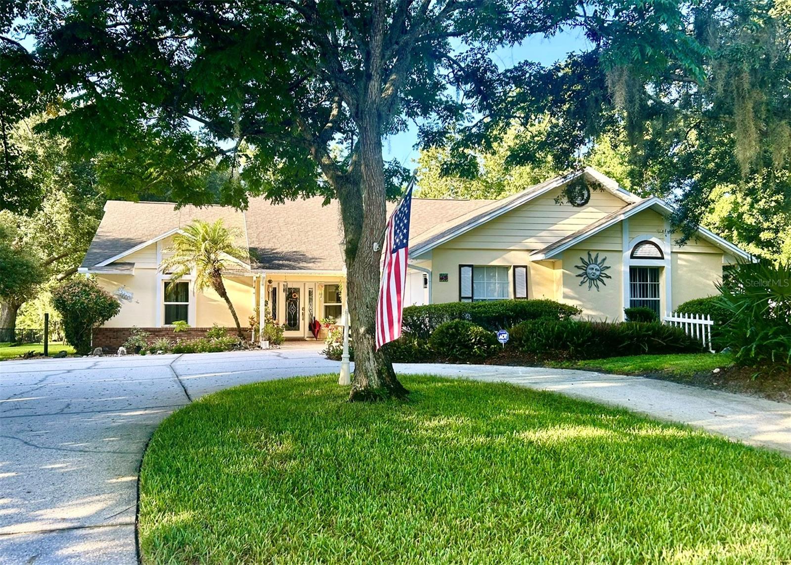 Single Family Residence in ST CLOUD, FL - Daniel Dourado