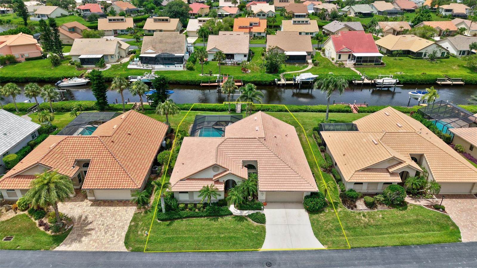 Single Family Residence em NOKOMIS, FL - Daniel Dourado