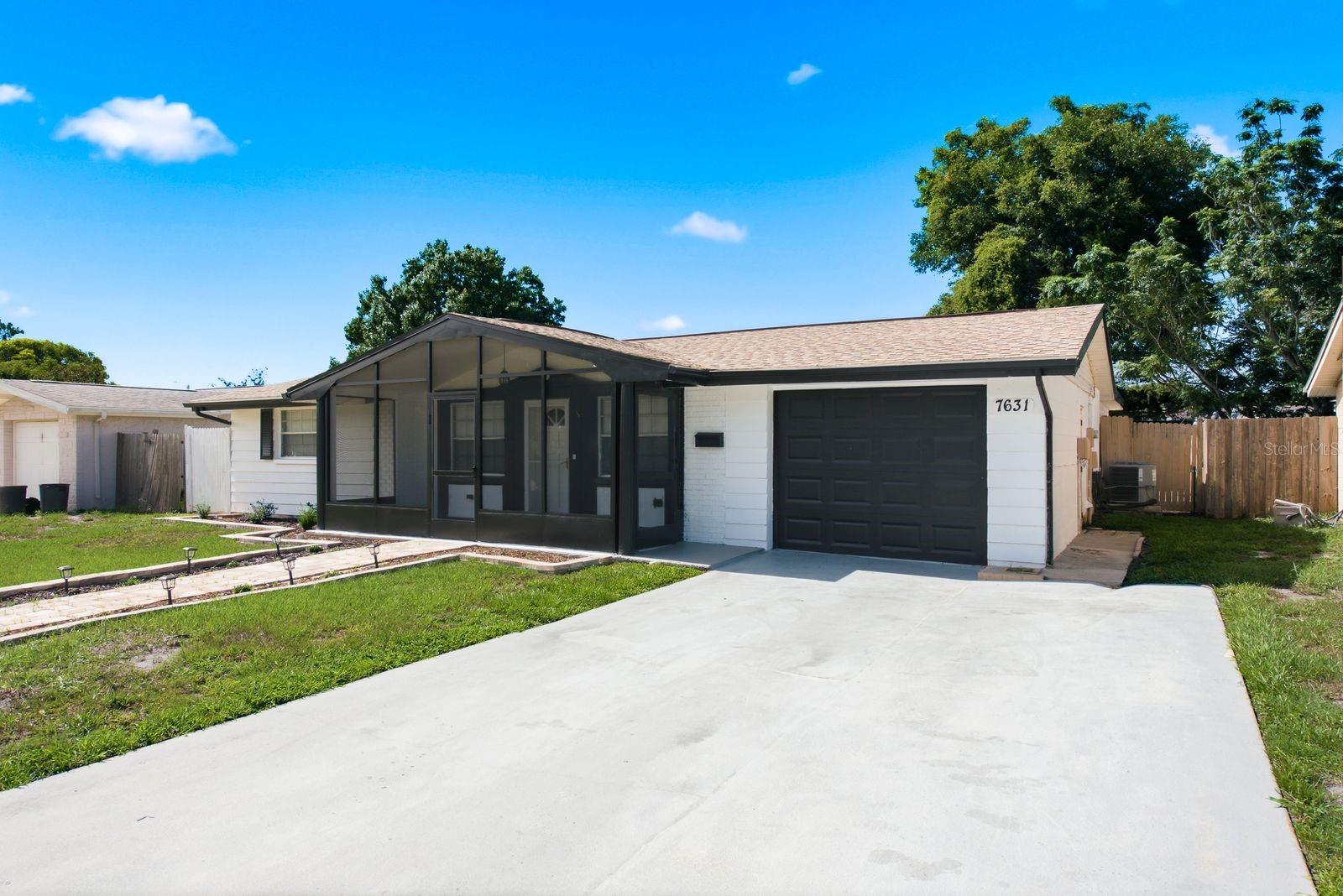 Single Family Residence in NEW PORT RICHEY, FL - Daniel Dourado