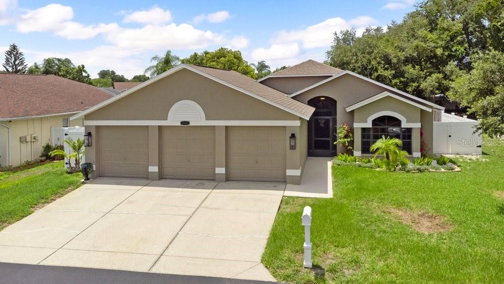 Single Family Residence in NEW PORT RICHEY, FL - Daniel Dourado