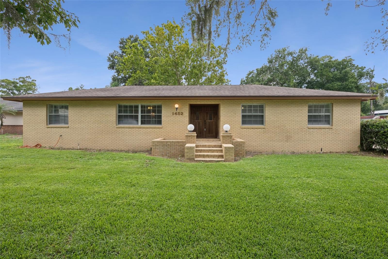 Single Family Residence in WINDERMERE, FL - Daniel Dourado