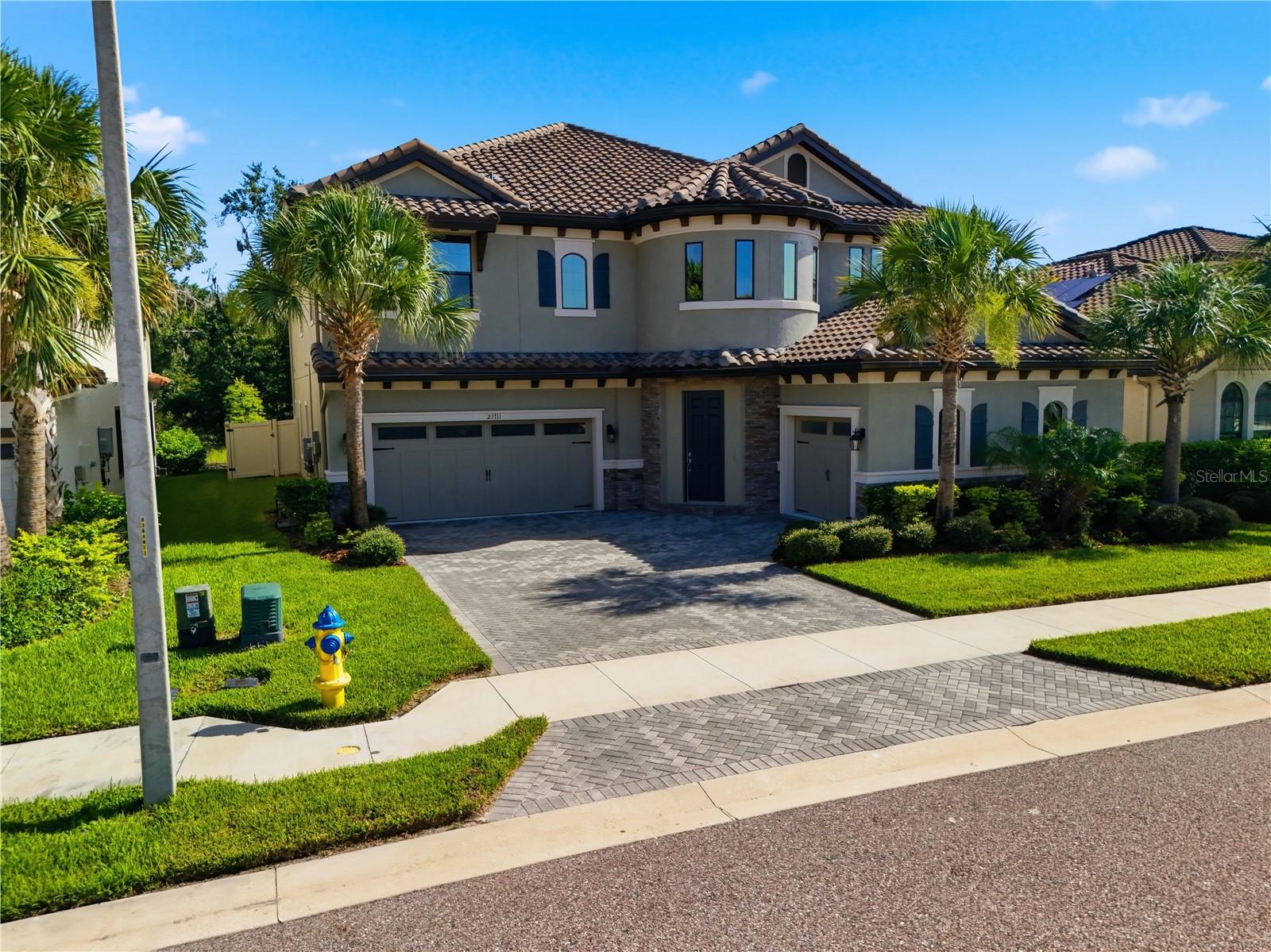 Single Family Residence in LAND O LAKES, FL - Daniel Dourado