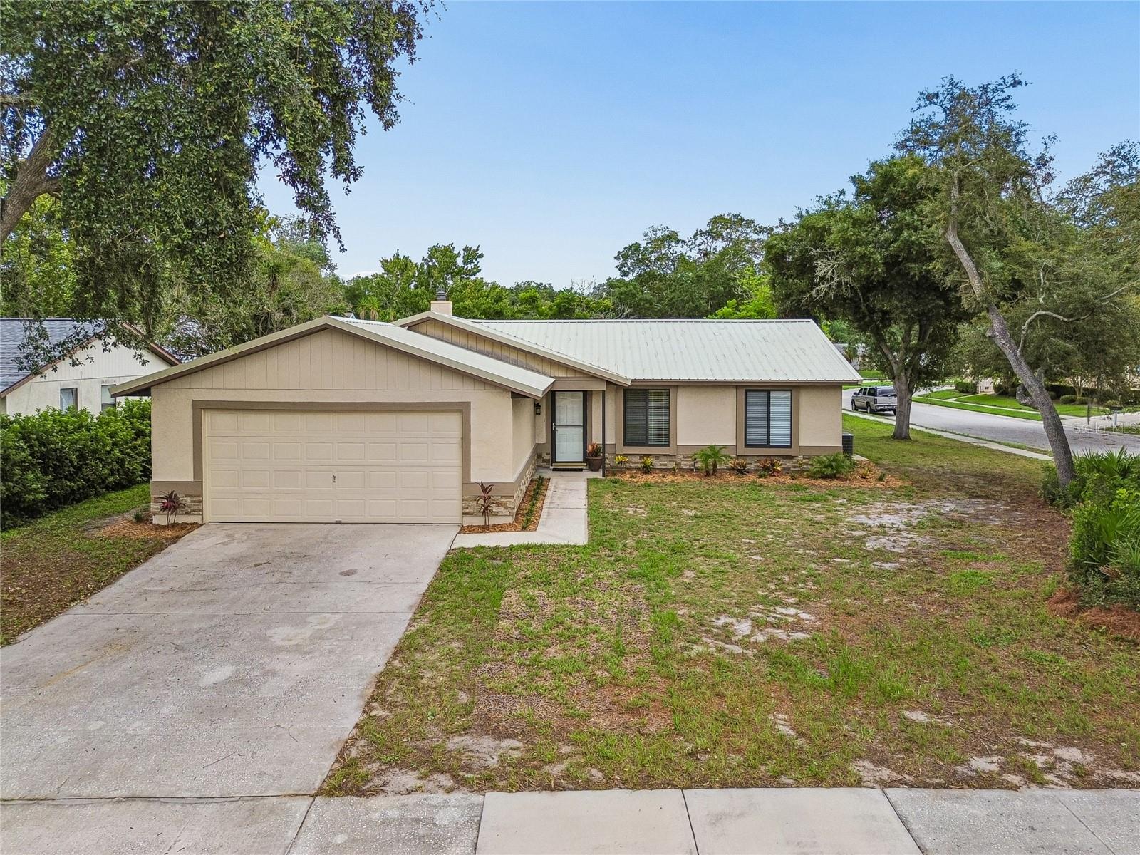 Single Family Residence in NEW PORT RICHEY, FL - Daniel Dourado