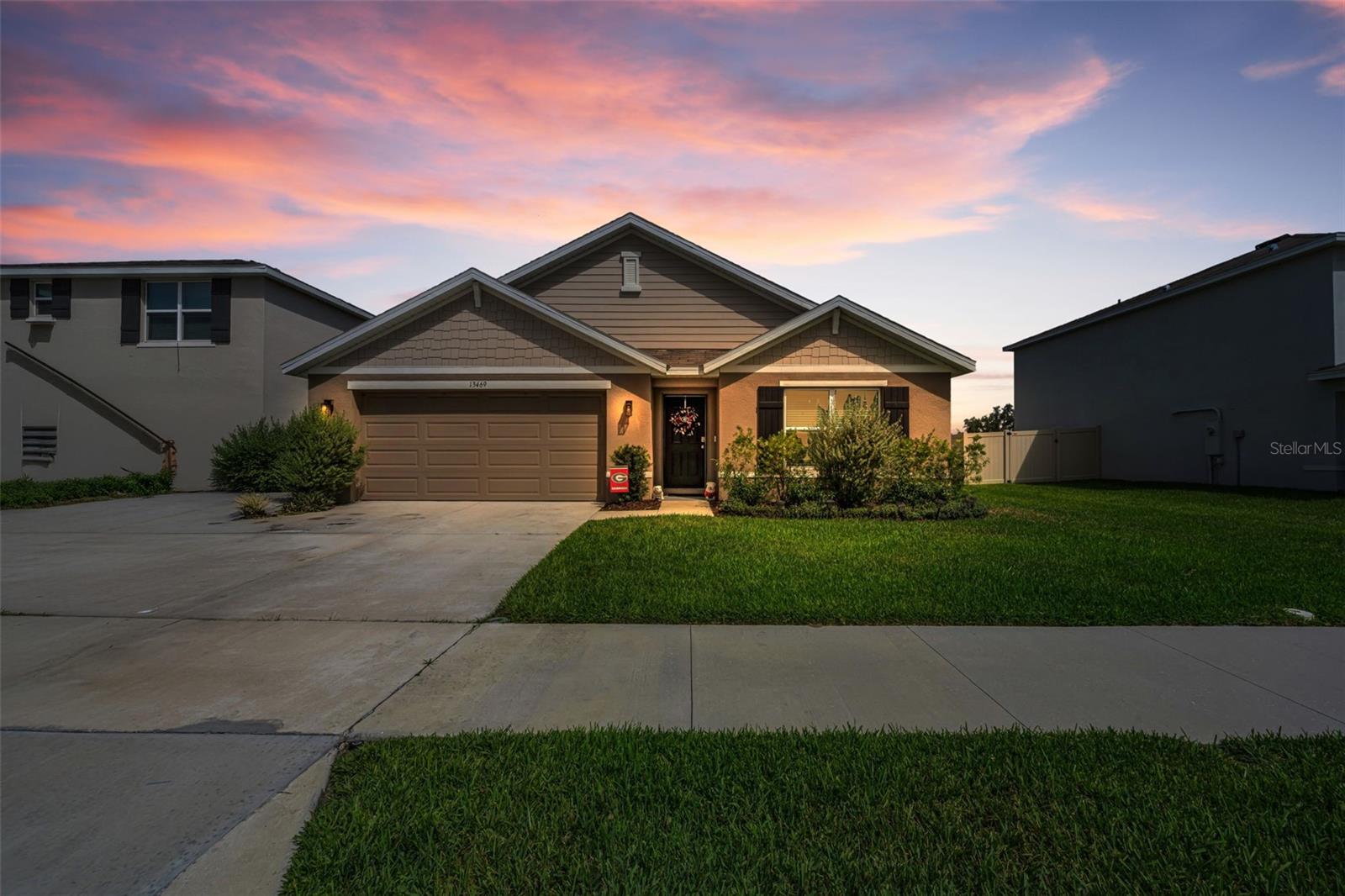 Single Family Residence em SPRING HILL, FL - Daniel Dourado