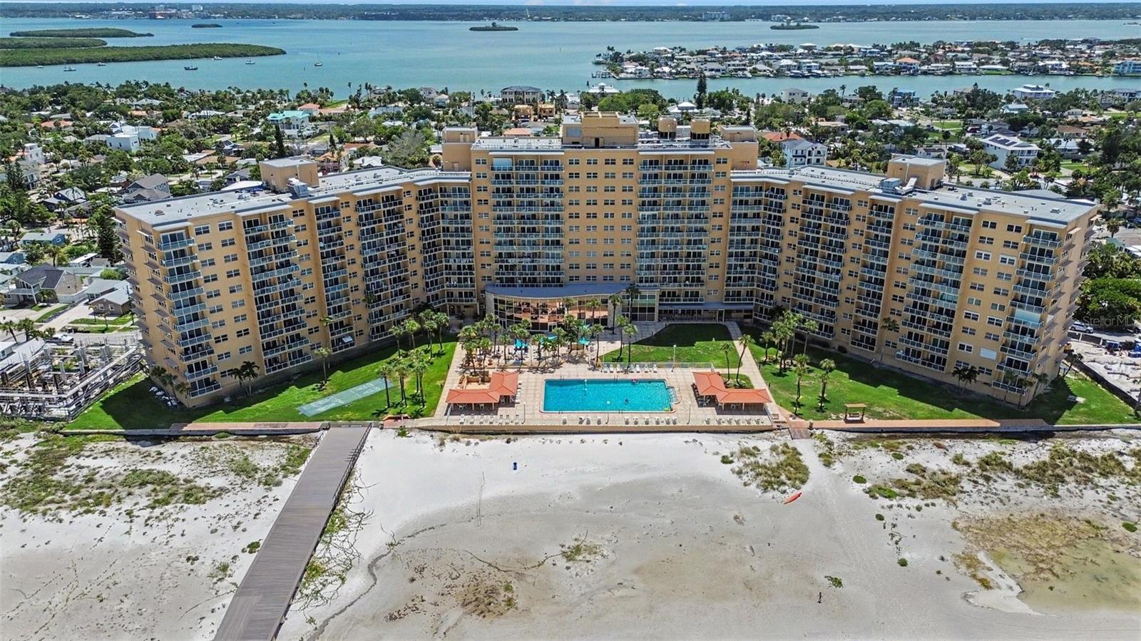 Condominium in CLEARWATER BEACH, FL - Daniel Dourado