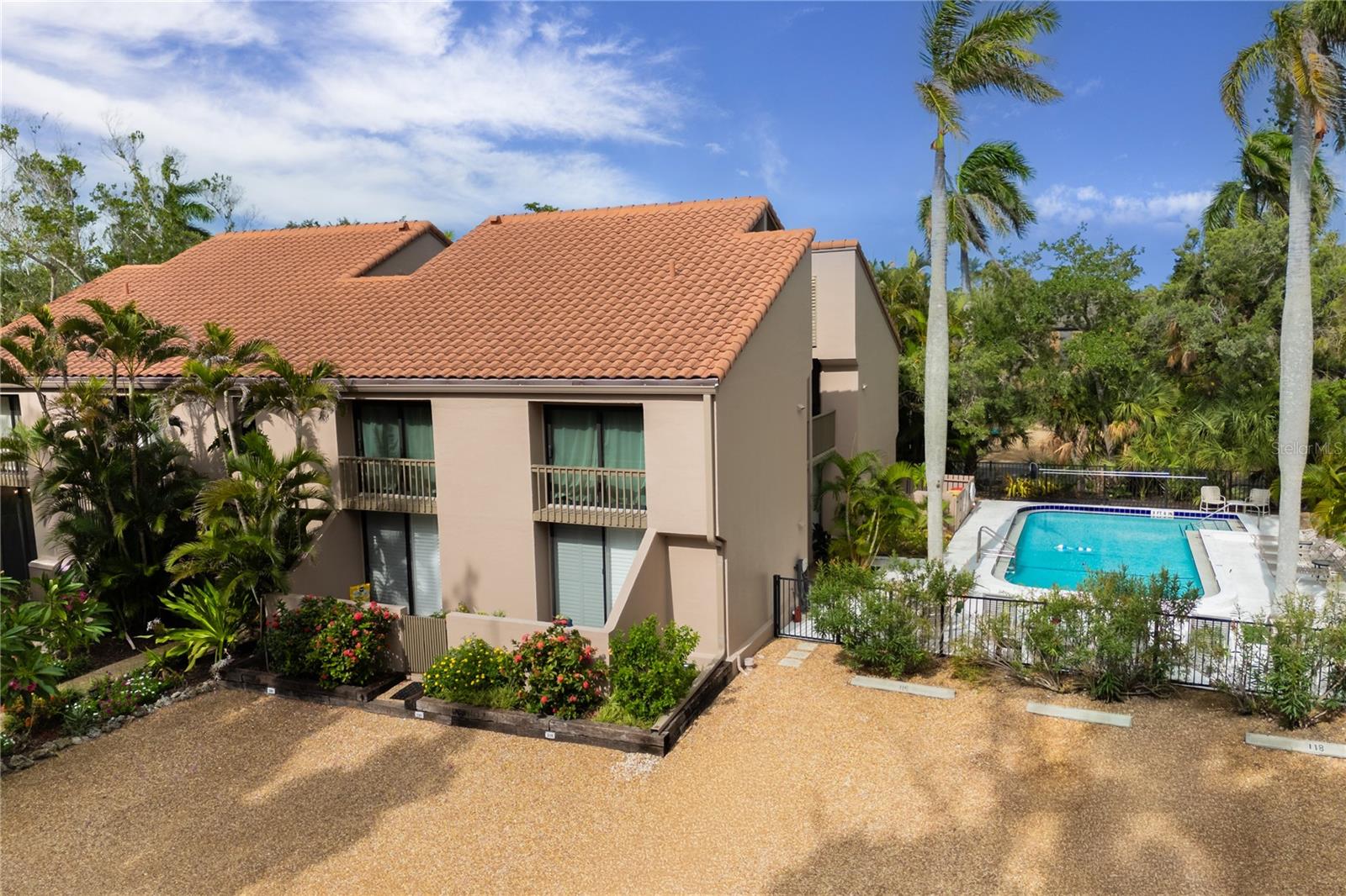 Condominium in SARASOTA, FL - Daniel Dourado