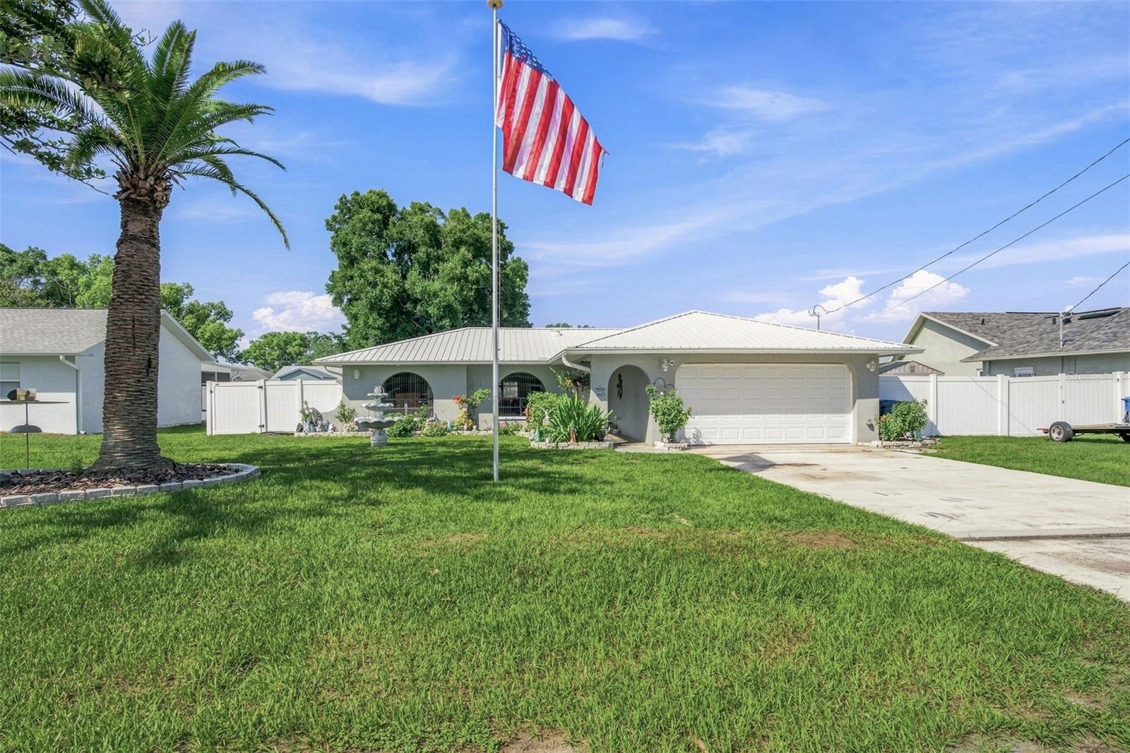 Single Family Residence em SPRING HILL, FL - Daniel Dourado