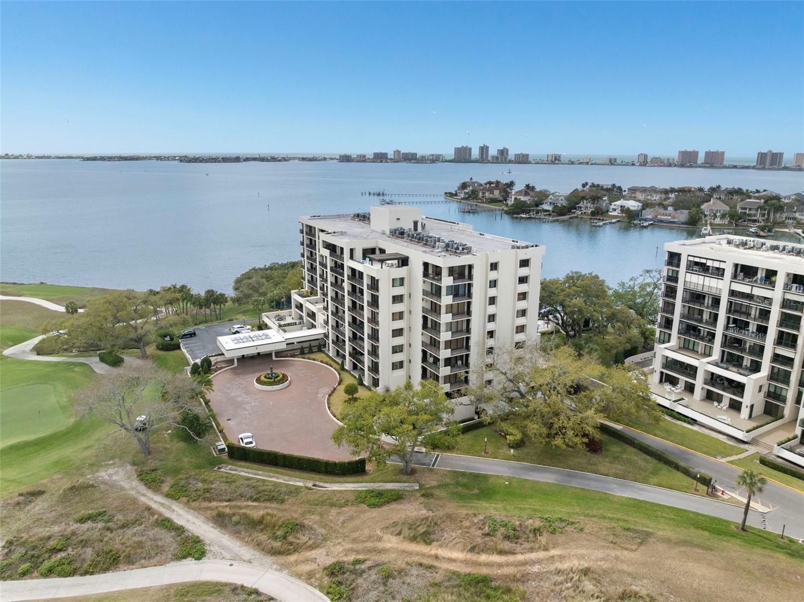 Condominium in CLEARWATER, FL - Daniel Dourado