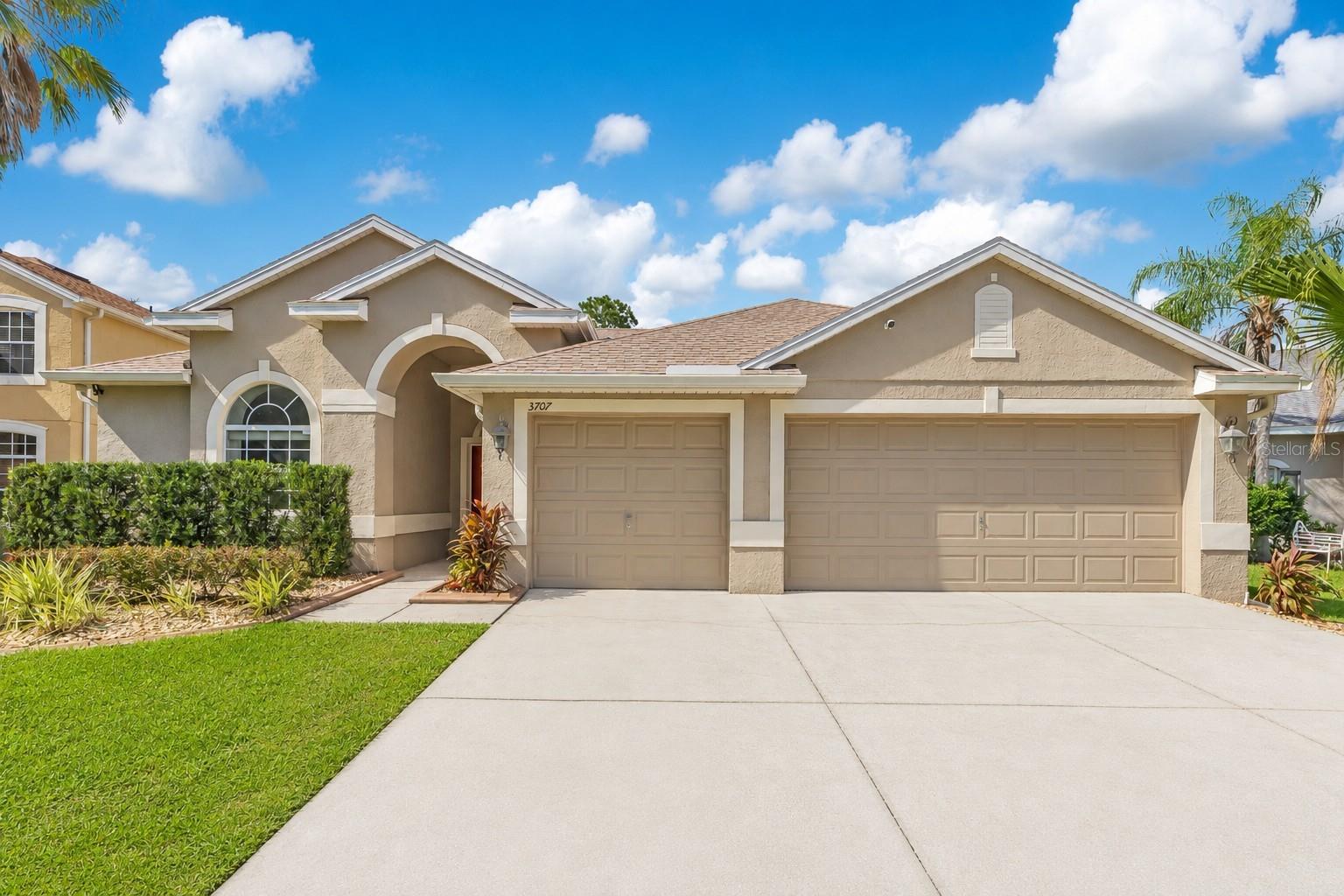 Single Family Residence em ST CLOUD, FL - Daniel Dourado