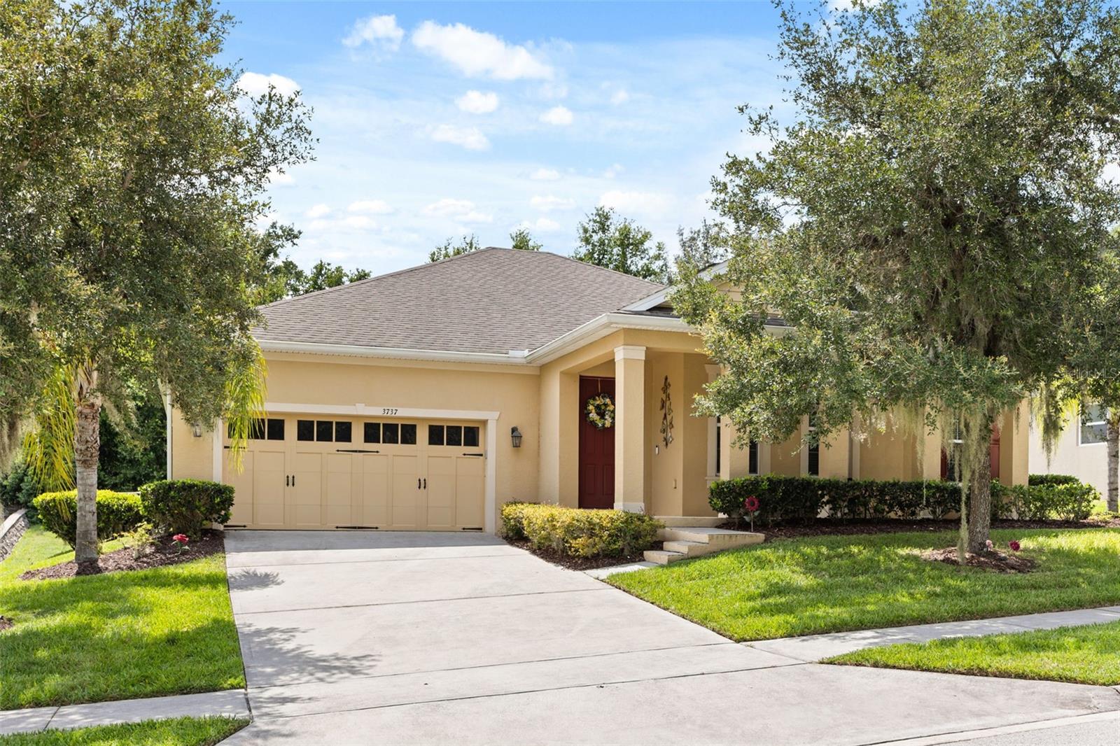 Single Family Residence in APOPKA, FL - Daniel Dourado