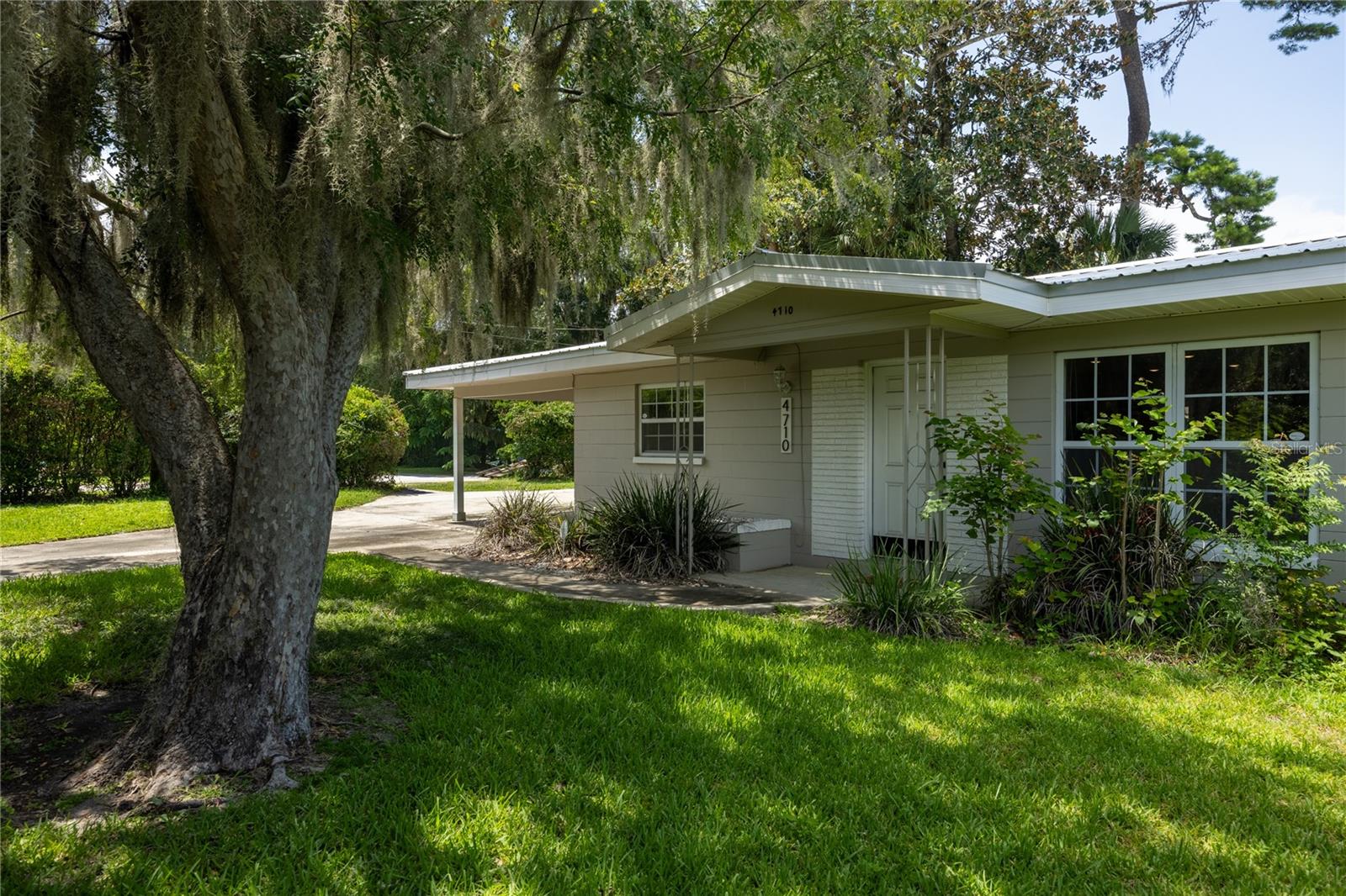 Single Family Residence em GAINESVILLE, FL - Daniel Dourado