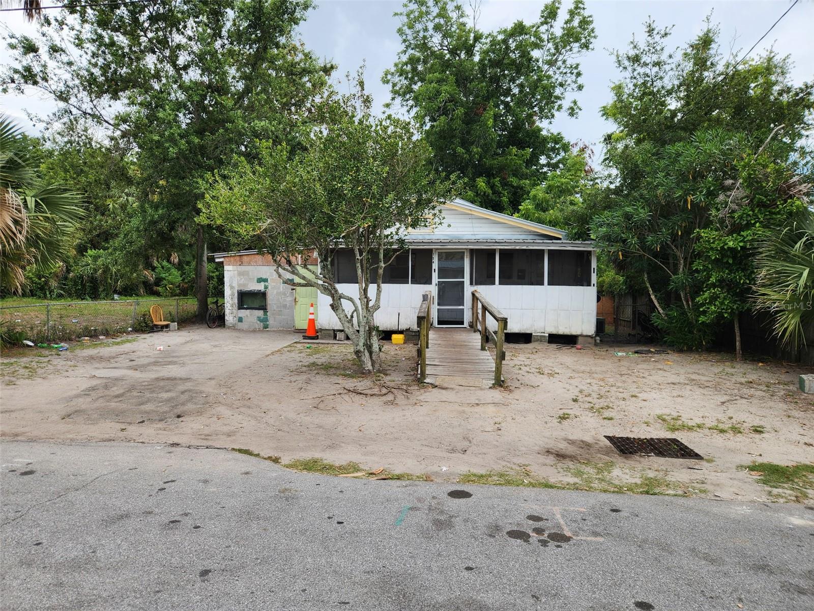 Single Family Residence in PORT ST JOE, FL - Daniel Dourado