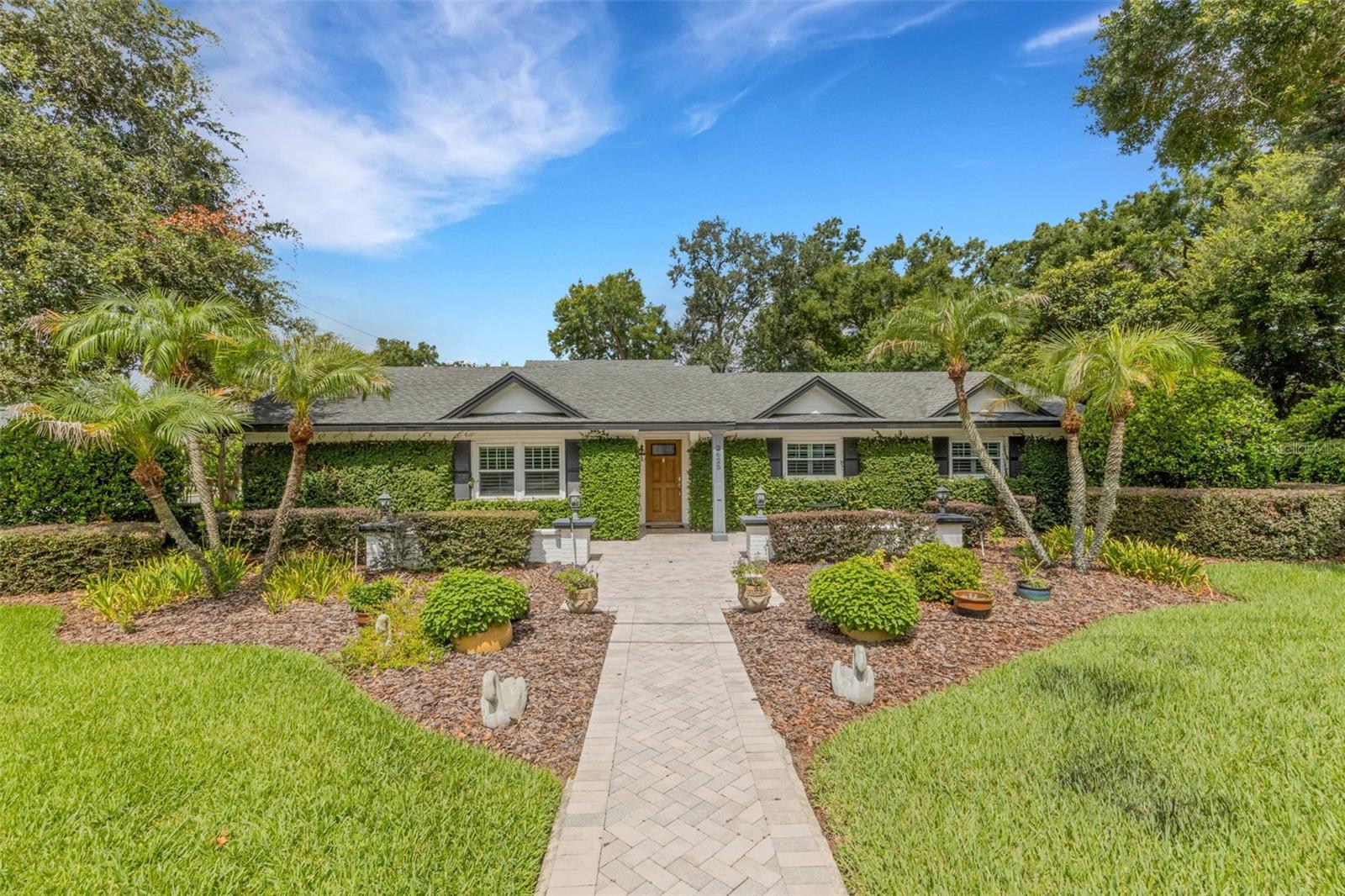 Single Family Residence in LAKELAND, FL - Daniel Dourado