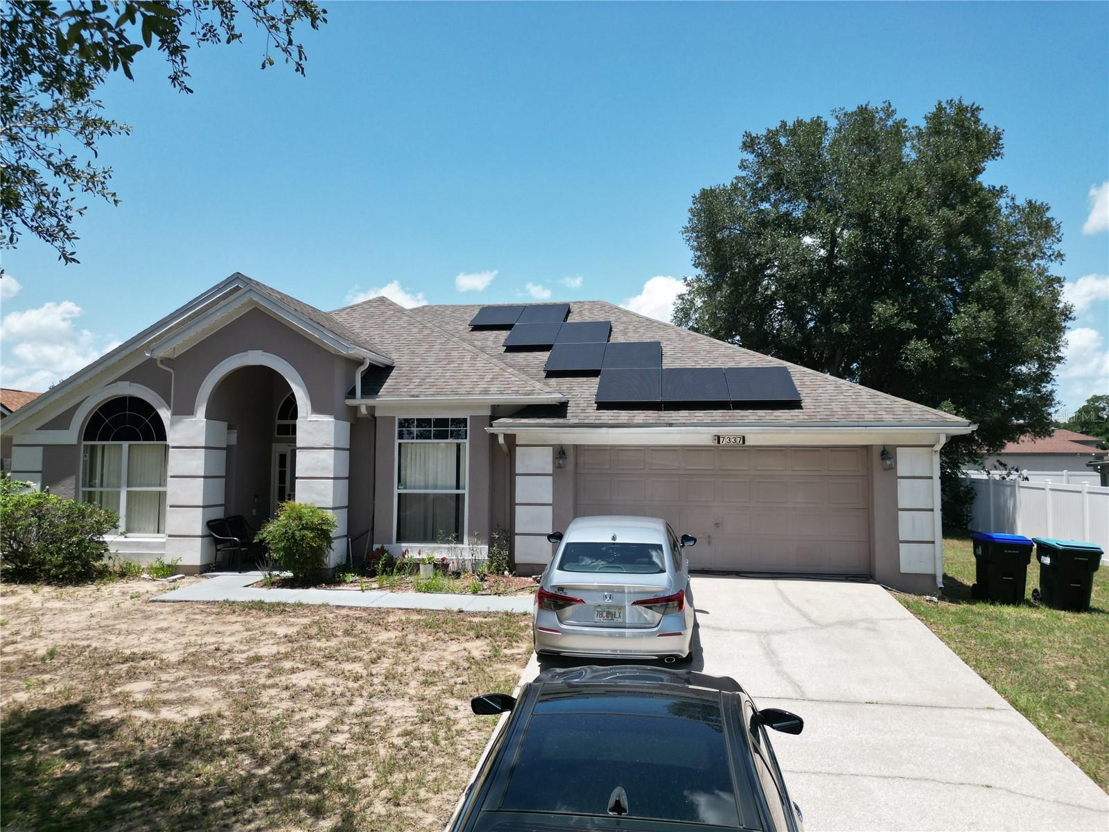 Single Family Residence in ORLANDO, FL - Daniel Dourado