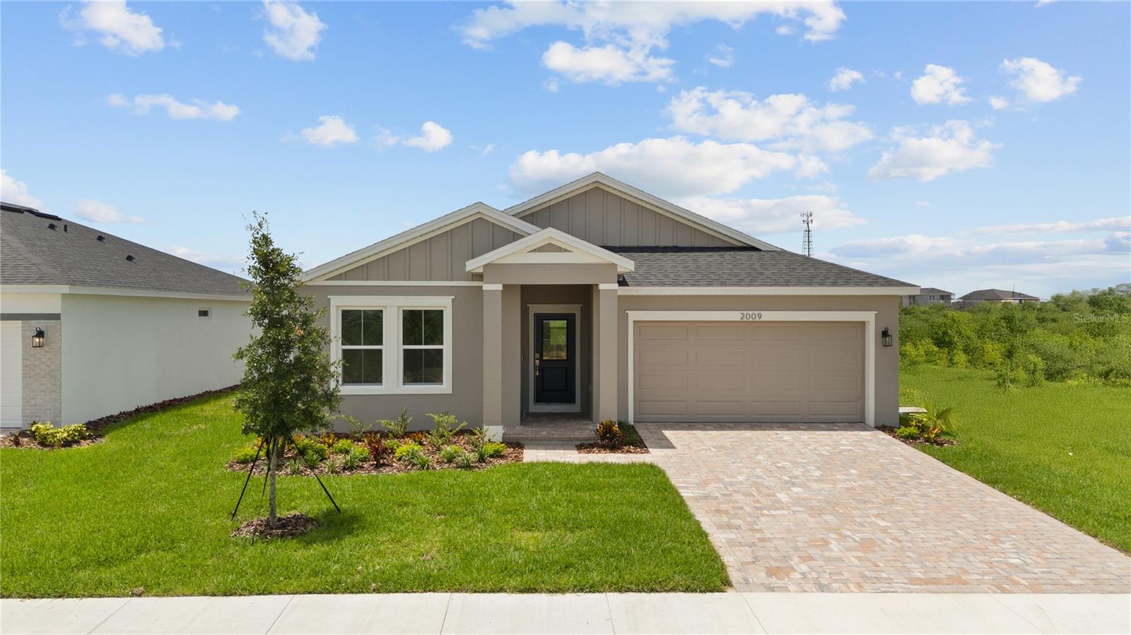 Single Family Residence in HAINES CITY, FL - Daniel Dourado