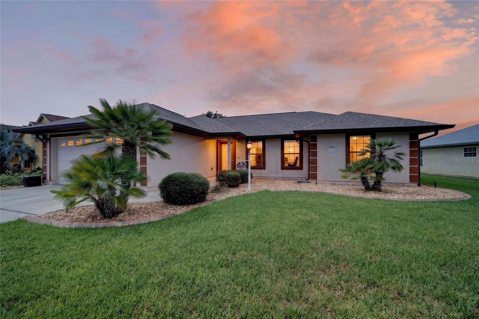 Single Family Residence in SUMMERFIELD, FL - Daniel Dourado