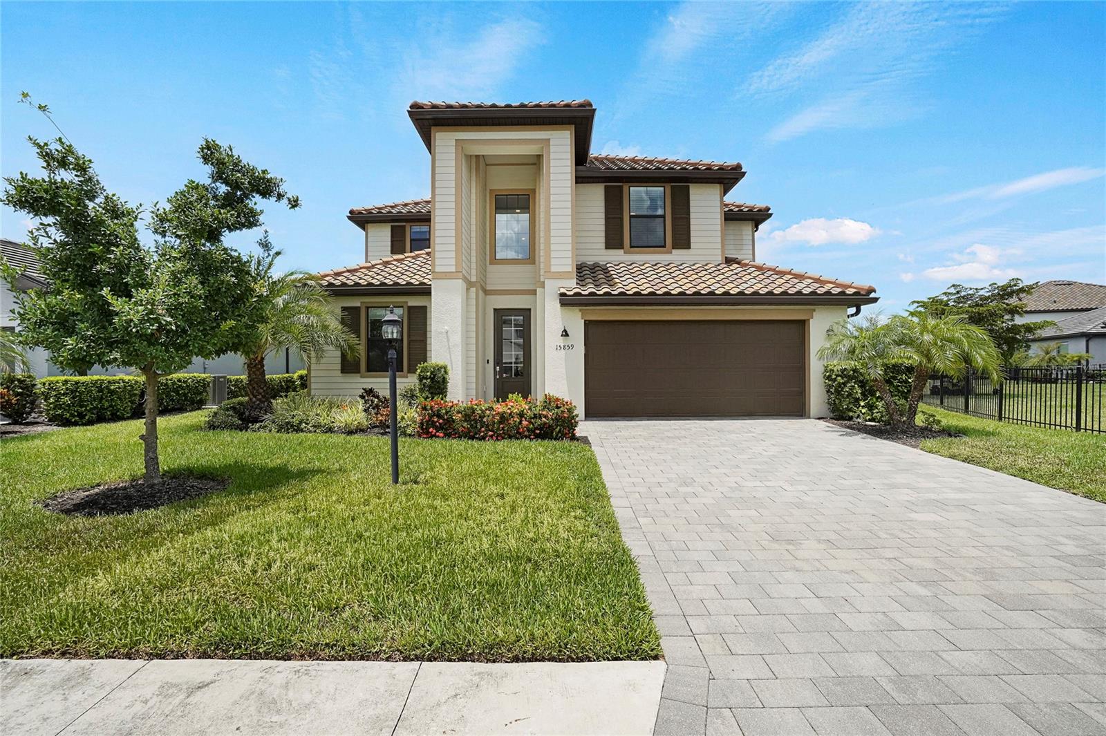 Single Family Residence em BRADENTON, FL - Daniel Dourado