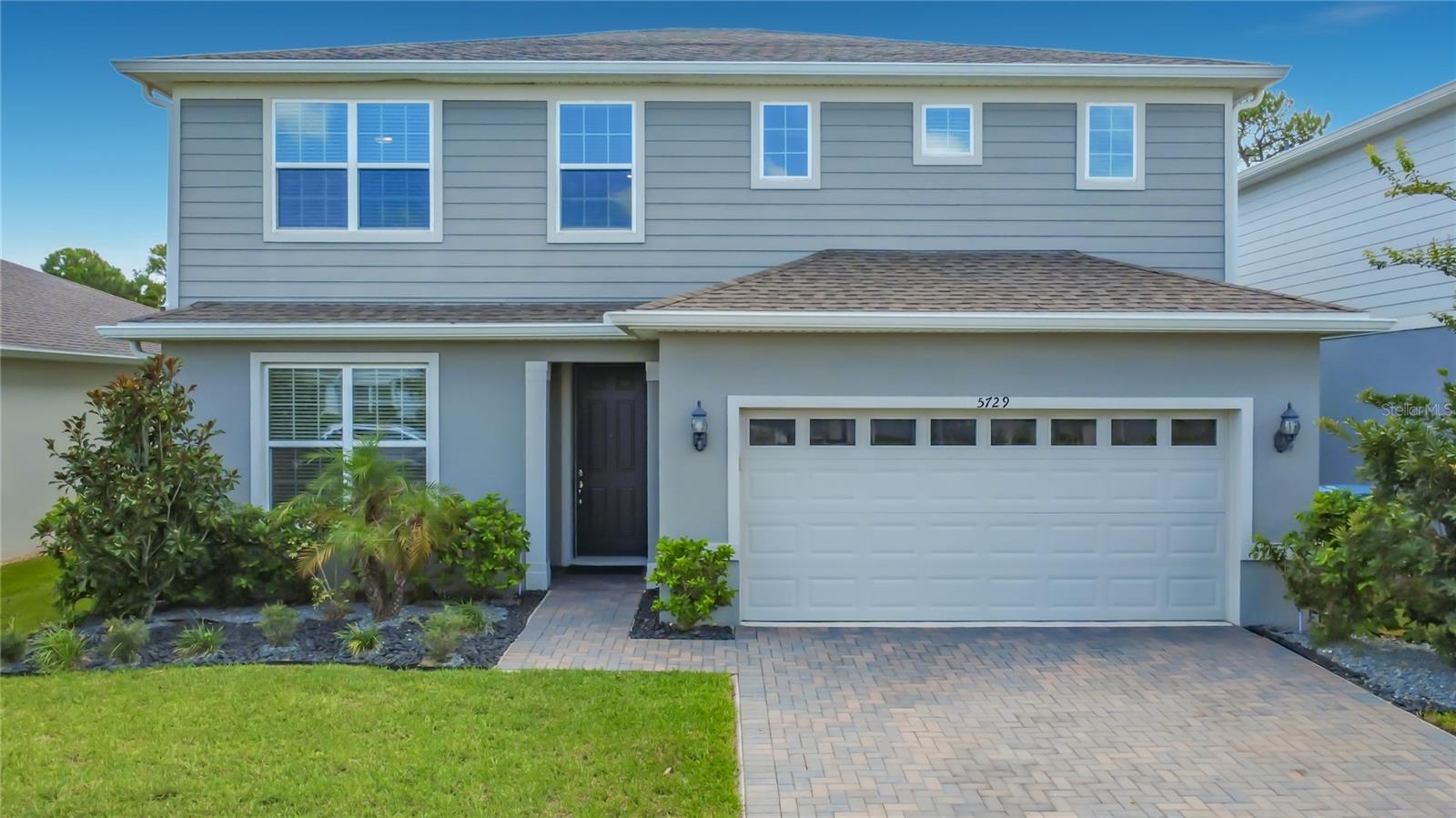 Single Family Residence in ORLANDO, FL - Daniel Dourado
