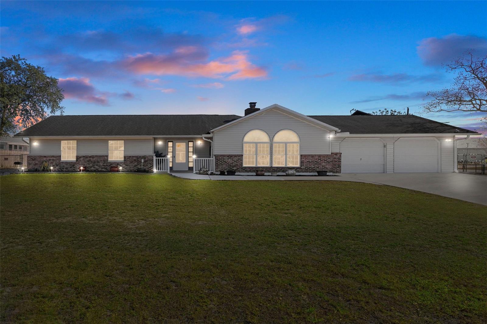 Single Family Residence em SPRING HILL, FL - Daniel Dourado