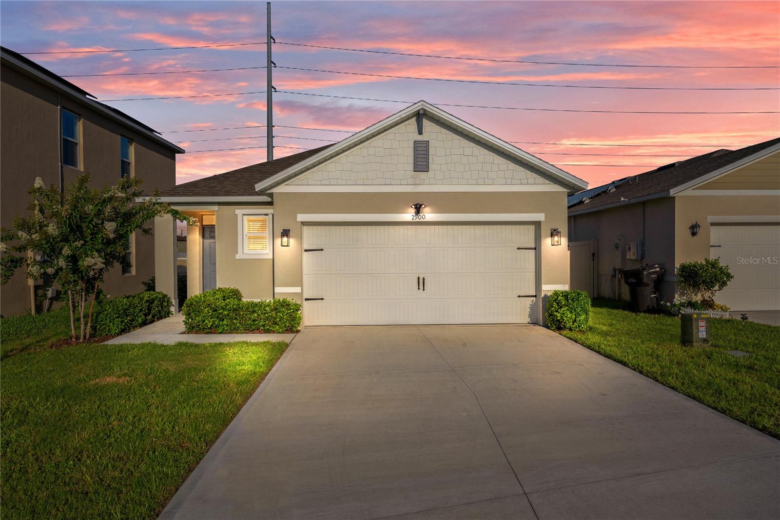 Single Family Residence in POINCIANA, FL - Daniel Dourado