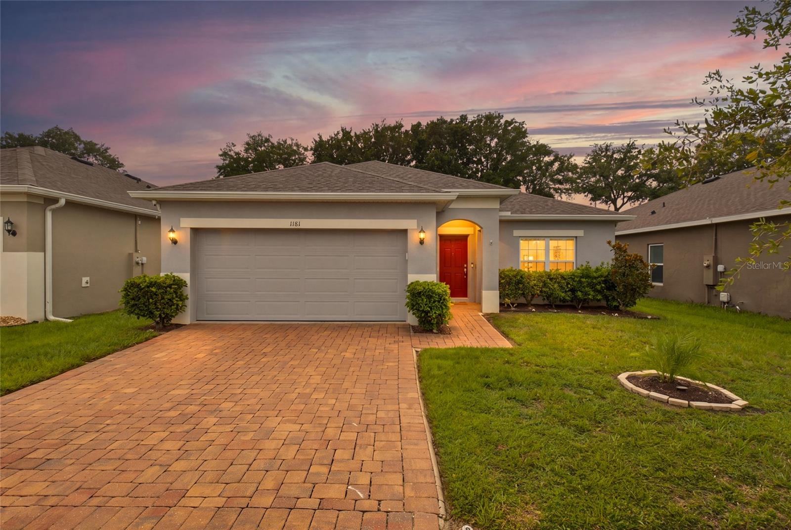 Single Family Residence in GROVELAND, FL - Daniel Dourado