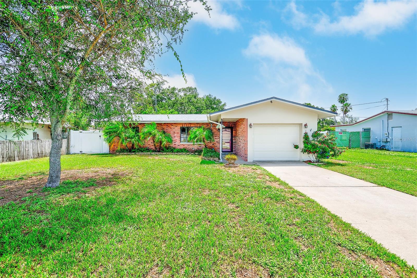 Single Family Residence em LARGO, FL - Daniel Dourado