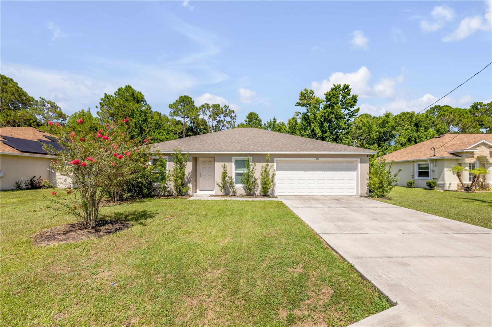 Single Family Residence in PALM COAST, FL - Daniel Dourado