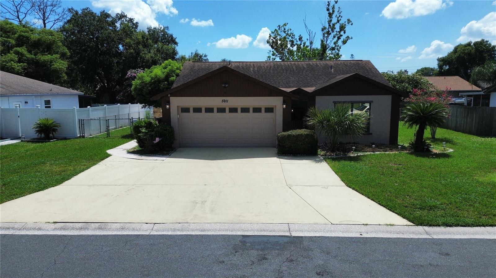 Single Family Residence in LAKELAND, FL - Daniel Dourado