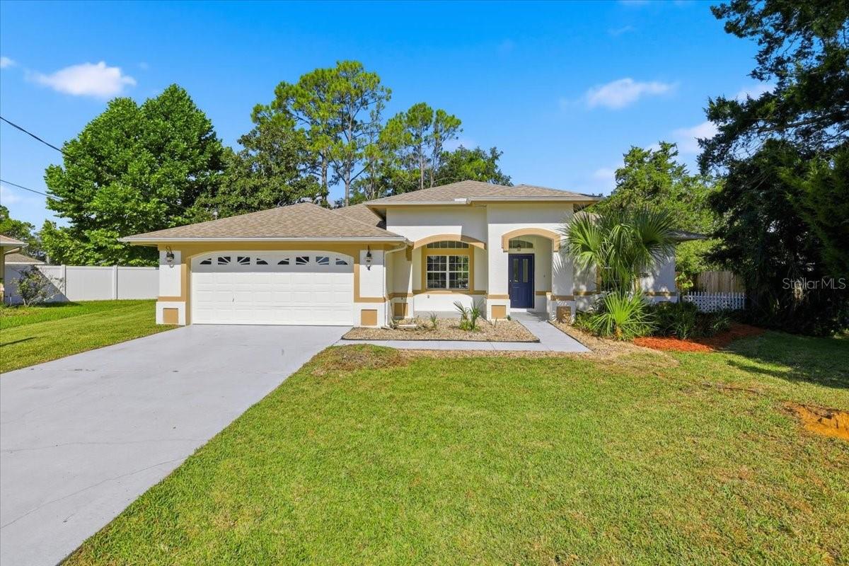 Single Family Residence in PALM COAST, FL - Daniel Dourado