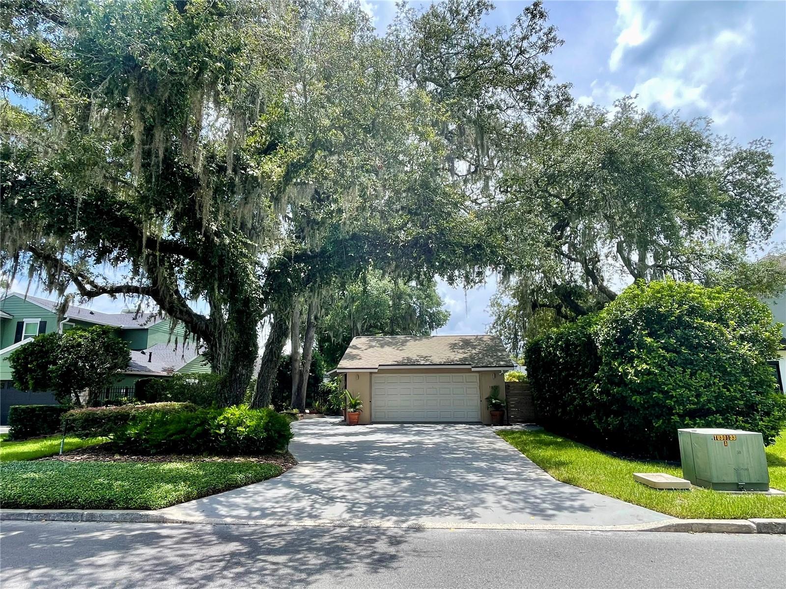 Single Family Residence em WINTER PARK, FL - Daniel Dourado