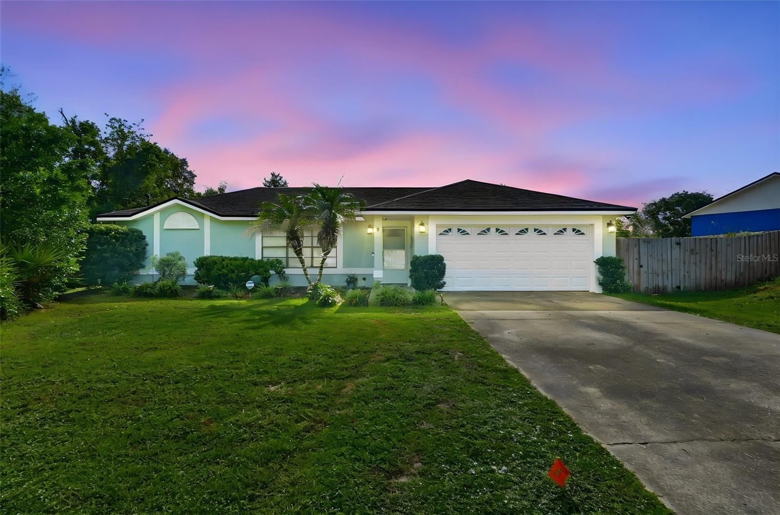 Single Family Residence em DELTONA, FL - Daniel Dourado