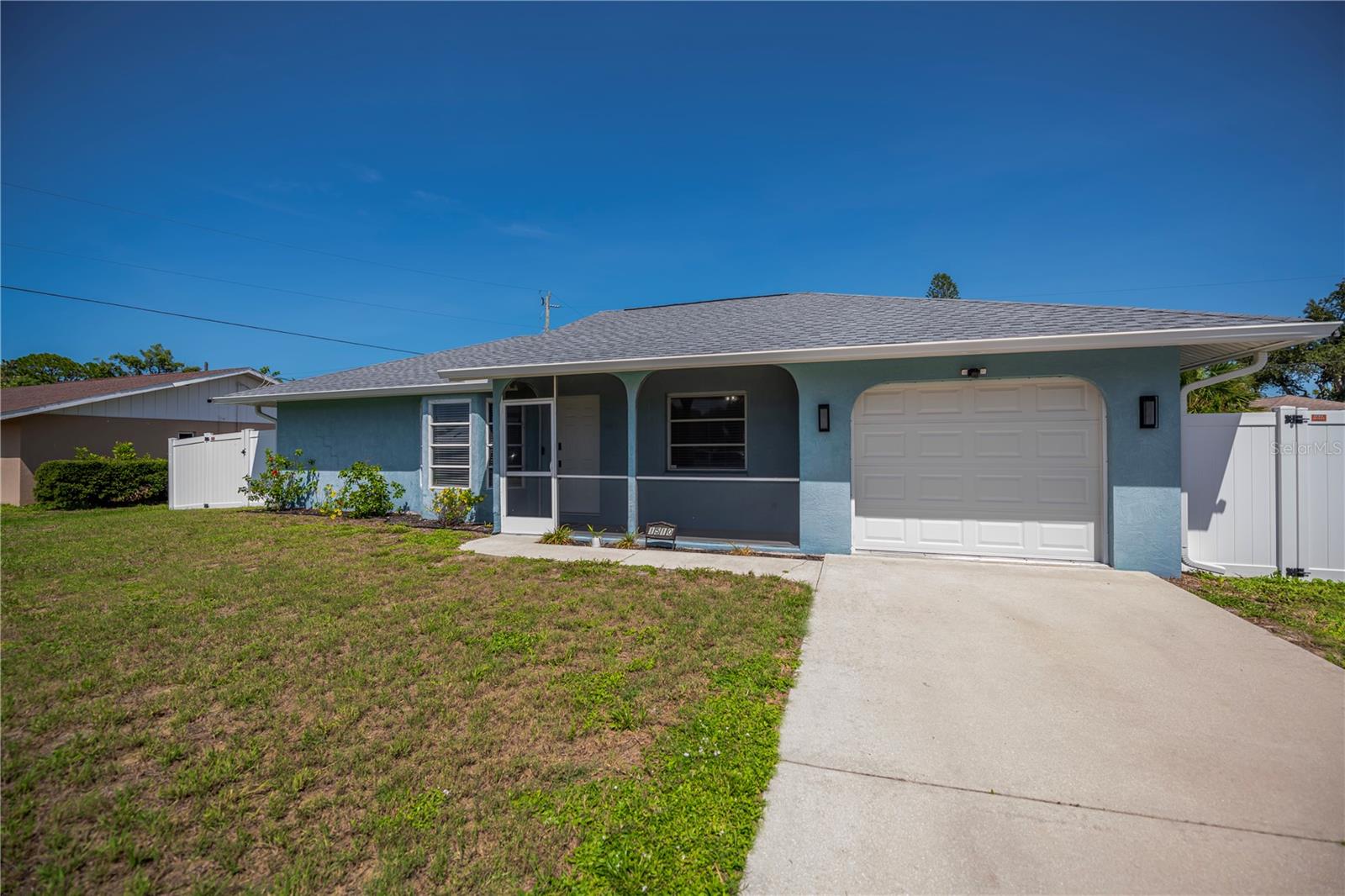 Single Family Residence in VENICE, FL - Daniel Dourado
