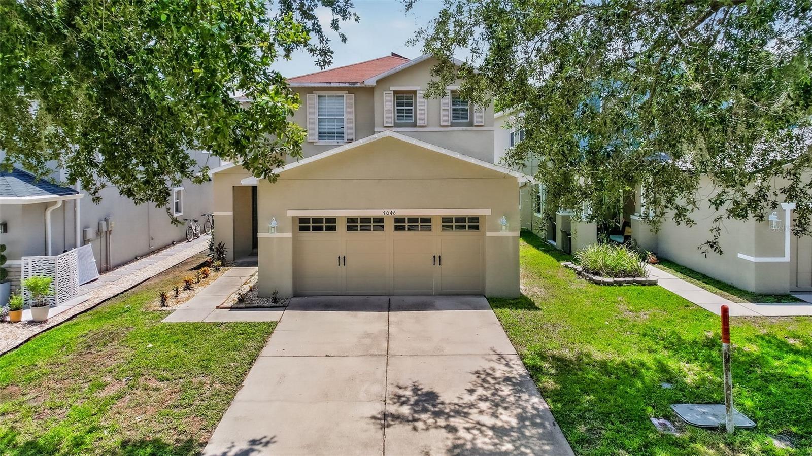 Single Family Residence in WESLEY CHAPEL, FL - Daniel Dourado
