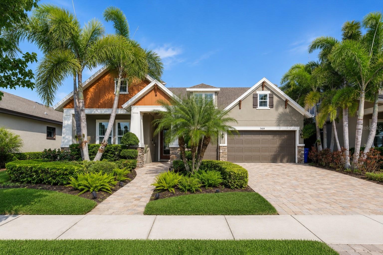Single Family Residence em APOLLO BEACH, FL - Daniel Dourado