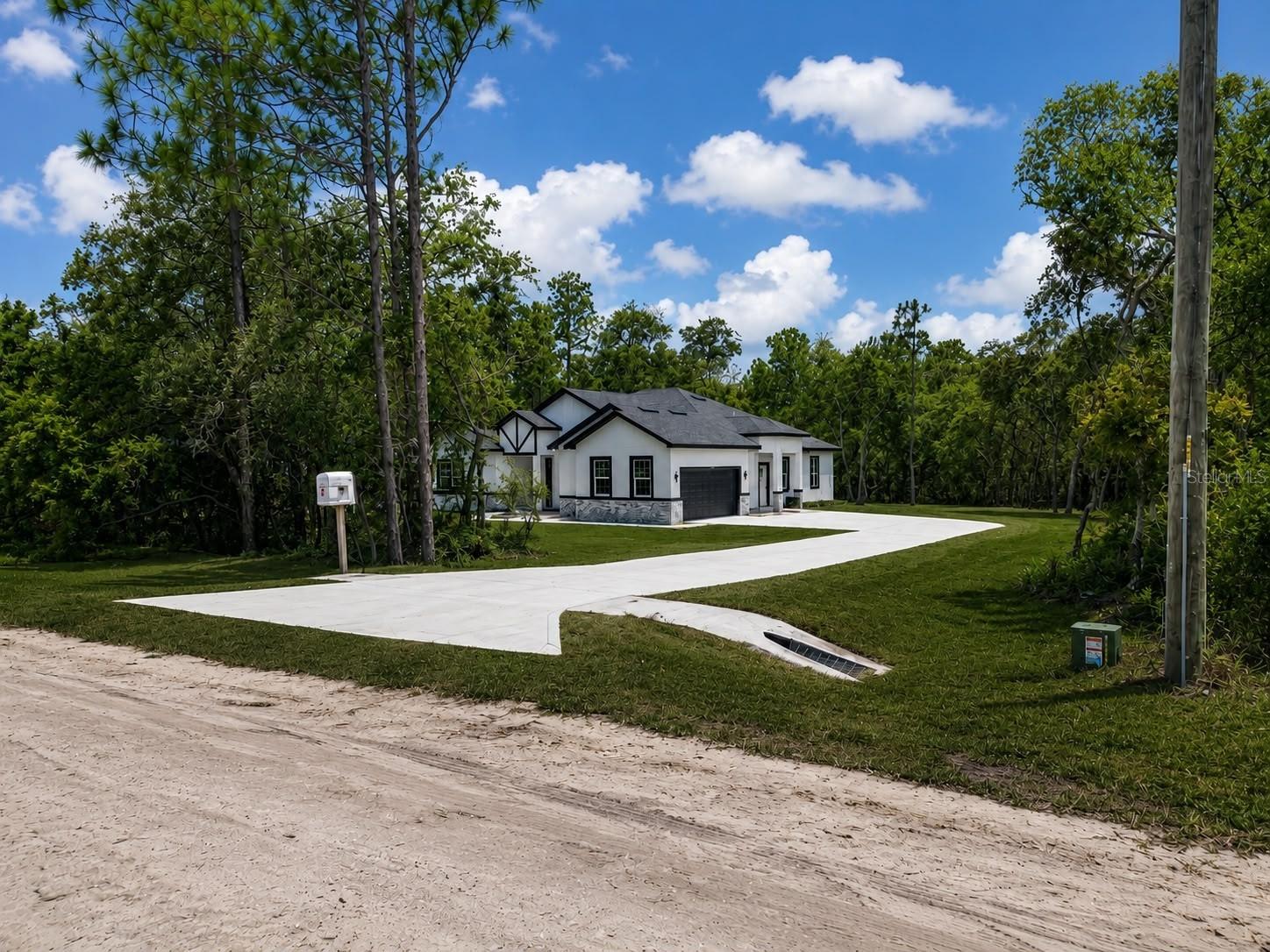 Single Family Residence em DUNNELLON, FL - Daniel Dourado