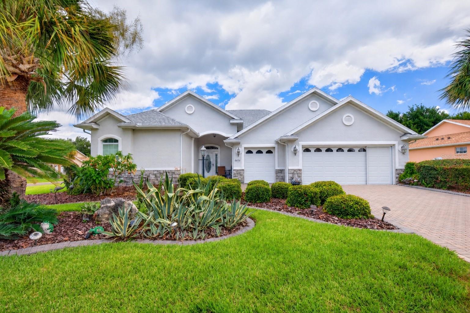 Single Family Residence in OCALA, FL - Daniel Dourado